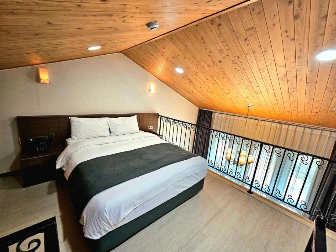 Hotel Thesoom Forest Yongin Exterior foto